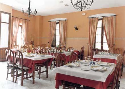 Hotel La Enrea Montefrío Étterem fotó